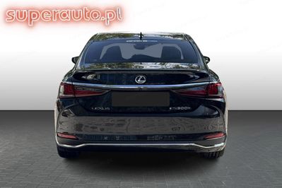 Lexus ES 300h Business Edition +
