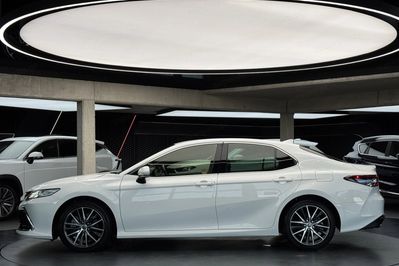 Toyota Camry 2.5 Hybrid Executive CVT