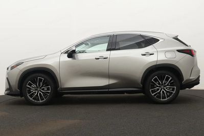 Lexus NX 350h Omotenashi 2.5 Hybrid AWD