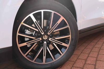 Leapmotor B10 Design Hybrid EV 18,8 kWh