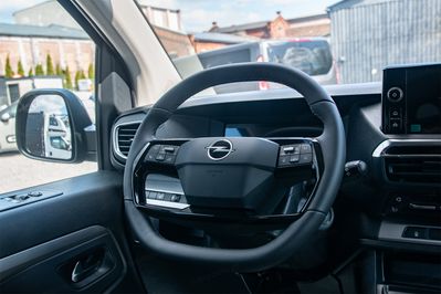 Opel Zafira Life Extra Long L2H1 Business AT8