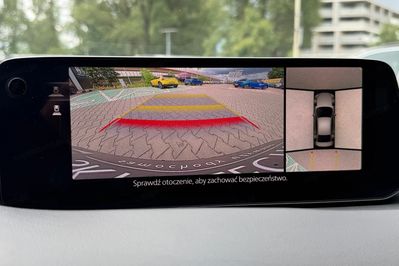 Mazda 3 2.0 Exclusive-Line