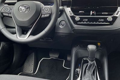 Toyota Corolla Comfort 1.5 benzyna