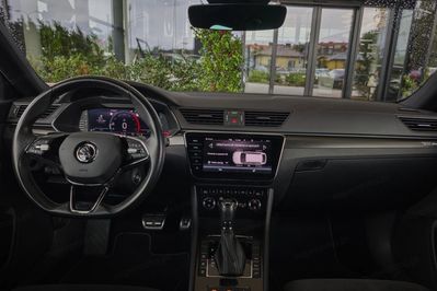 Skoda Superb 2.0 TDI SCR 4x4 Sportline DSG