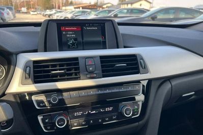 BMW Seria 3 Gran Turismo 320i Advantage aut