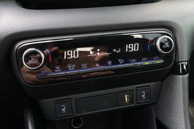 Toyota Yaris Hybrid 1.5 Selection Style