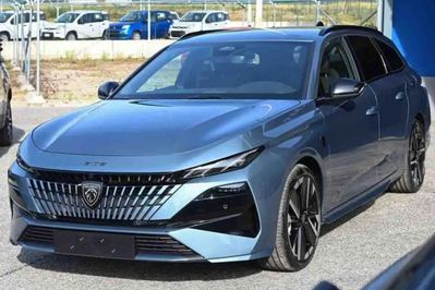 Peugeot 308 GT e-DCS7 1.6 Plug-in HYBRID PHEV