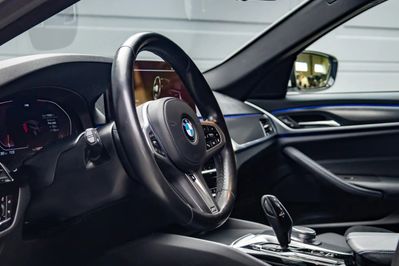 BMW Seria 5 520D Xdrive Mhev m Sport Sport