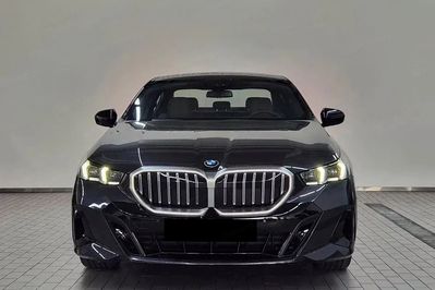 BMW Seria 5 520i M Sport