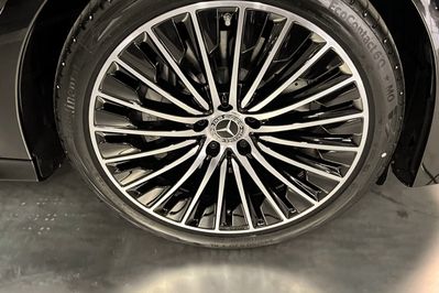 Mercedes Klasa E 200  4-Matic AMG