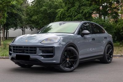 Porsche Cayenne Coupe Turbo E-Hybrid  GT