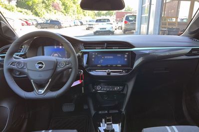 Opel Corsa Yes  1.2 T mHEV eDCT