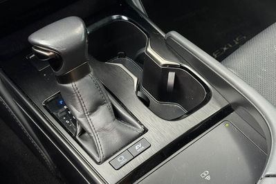 Lexus ES 300h Business Edition