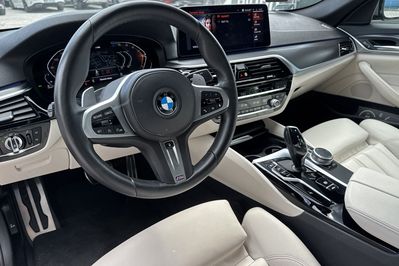 BMW Seria 5 520d xDrive M Sport