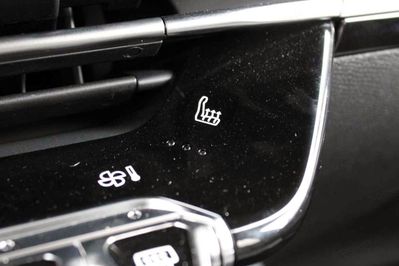 Peugeot 208 Allure e-DCS6  1.2 mHEV