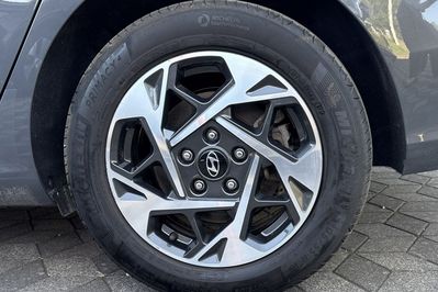 Hyundai i30 Smart 1.5 T-GDI 48V  DCT