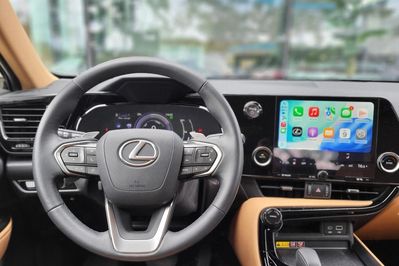 Lexus NX 450h+ Prestige AWD