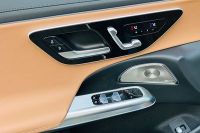 Mercedes E Klasa 220 d 4-Matic AMG