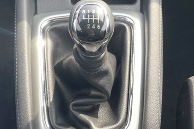 Nissan Qashqai 1.2 DIG-T Visia