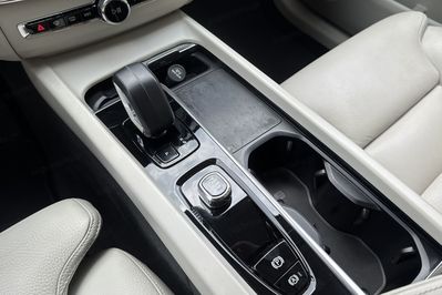 Volvo XC60 B4 D AWD Plus Bright