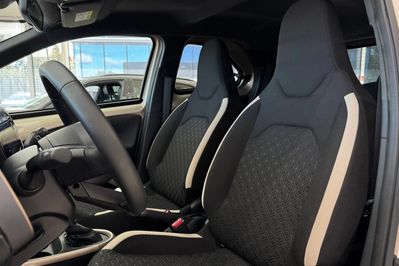 Toyota Aygo X 1.0 VVT-i Style CVT