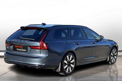 Volvo V90 T6 AWD Plug-In Hybrid Plus Dark