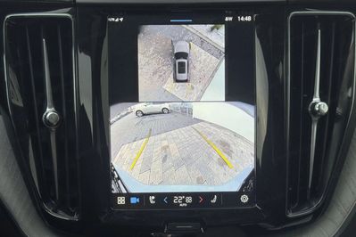 Volvo XC60 T6 Plug-In Hybrid AWD Plus Dark aut