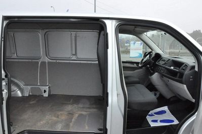 Volkswagen Transporter TDI L2H1