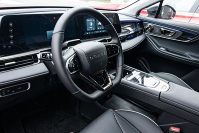 Omoda 5 1.5 T-GDI Hybrid Premium DHT