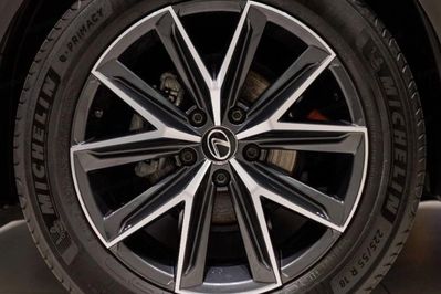 Lexus LBX Hybrid Cool