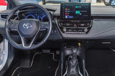 Toyota Corolla 1.8 Hybrid + LPG Comfort