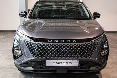 Omoda 5 1.5 T-GDI Hybrid Premium DHT
