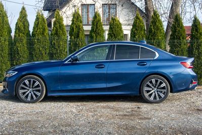 BMW Seria 3 320d xDrive Luxury Line aut