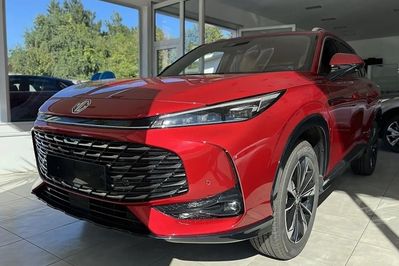 MG HS 1.5T HEV+ Exclusive aut