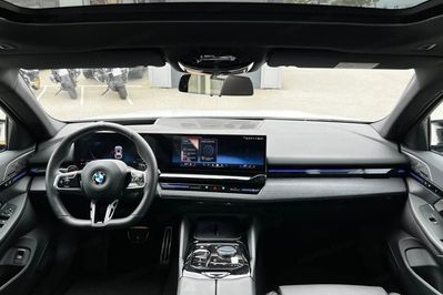BMW Seria 5 Touring 540d xDrive M Sport