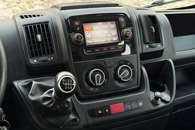 Peugeot Boxer Zabudowa Brygadowa + Skrzynia z plandeką