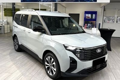 Ford Tourneo Courier Titanium A7