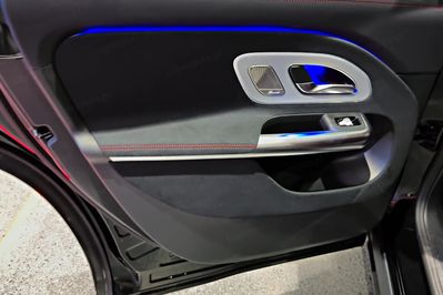 Mercedes GLB 200