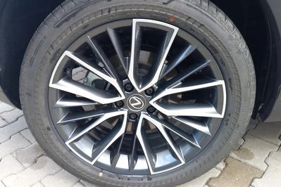 Lexus NX 350h Omotenashi 2.5 Hybrid AWD