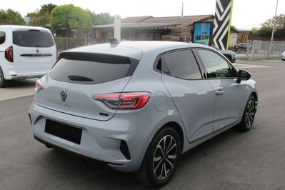 Renault Clio Techno 1.6 E-TECH Full Hybrid