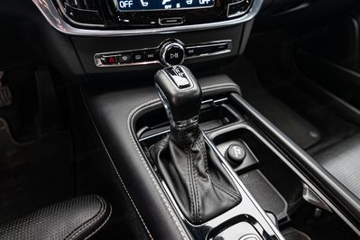 Volvo V90 Cross Country T5 AWD