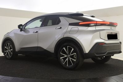 Toyota C-HR Style 2.0 Hybrid Dynamic Force Plug-in