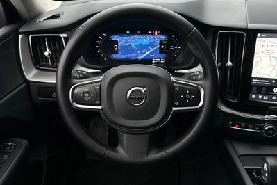 Volvo XC60 T6 Plug-In Hybrid AWD Core