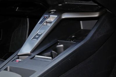 Peugeot 408 Business 1.2 mHEV e-DSC6