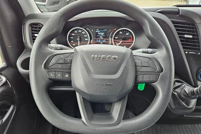 Iveco Daily 35C16 Kontener 8EP + Winda