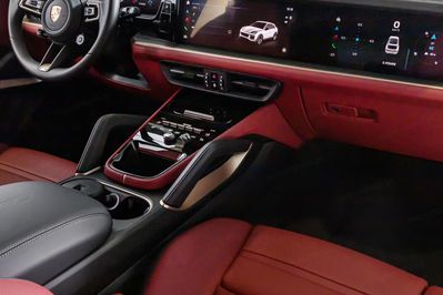 Porsche Cayenne Black Edition