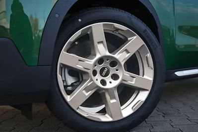 Mini Countryman C Linia Favoured