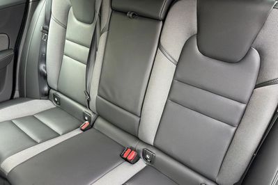 Volvo V60 T6 AWD Plug-In Hybrid Plus Bright aut