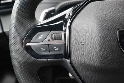 Peugeot 208 GT eDCS 1.2 mHEV