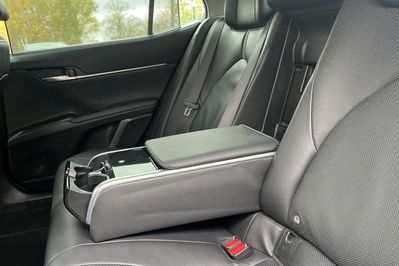 Toyota Camry 2.5 Hybrid Executive CVT